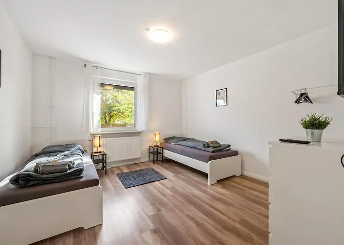 Bir02 Mit Garten In Ruesselsheim! Apartmán *