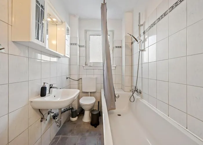 Bir02 Mit Garten In Ruesselsheim! Rüsselsheim