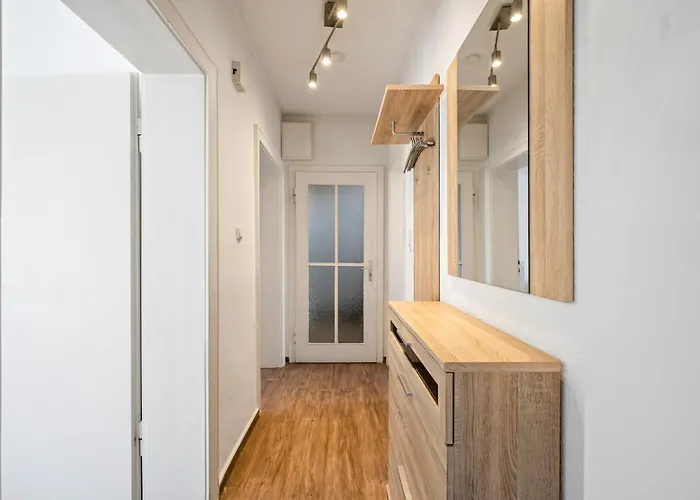 Bir02 Mit Garten In Ruesselsheim! Apartmán